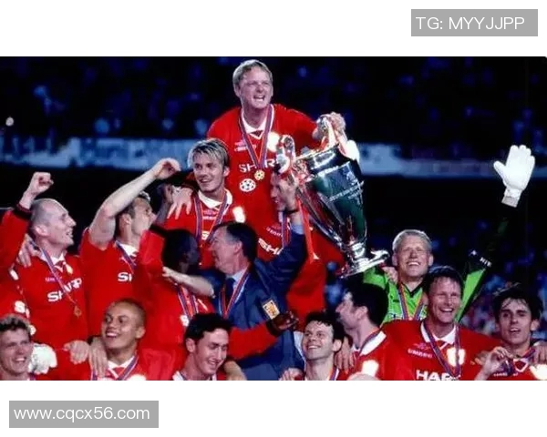 足球明星辉煌岁月与巅峰时刻的精彩回顾与分析