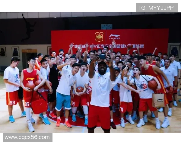 兴化篮球明星的崛起与奋斗历程揭示了青春梦想与团队精神的完美结合